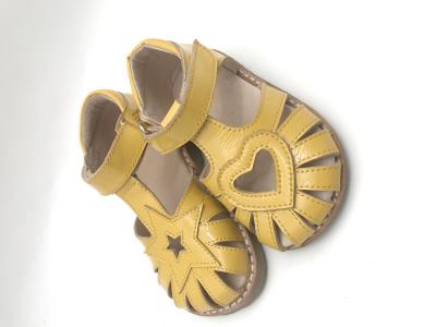 China Yellow Soft Kids Slippers Sandals Mirrored Cowhide Leather Closed Toe Sandals for sale