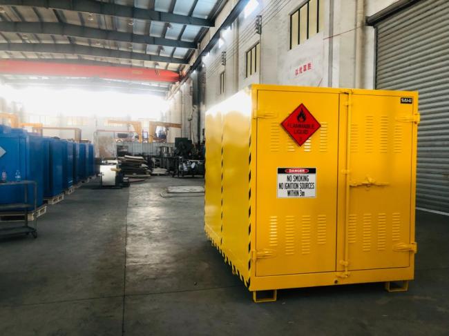 Fire Resistant Stainless Steel Double Door Combustible Flammable Vertical Oil Drum Storage Cabinet for Laboratory Biology Chemistry
