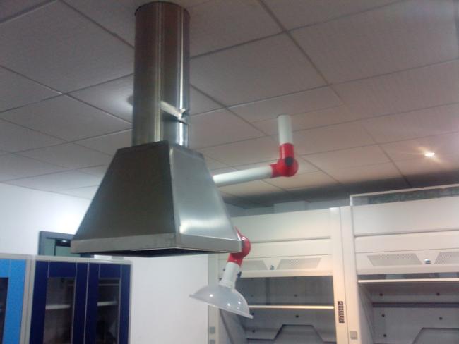 Laboratory Furniture Corrosion Resistance PP Stainless Steel Universal Retractable Fume Exhaust Extraction Arm for School Hospital Chemistry Research Institute