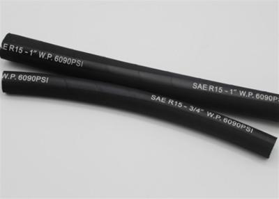 Chine Tuyaux en caoutchouc flexibles du tuyau R15 de SAE 100 quatre ou six à haute pression de fil à haute résistance, à vendre