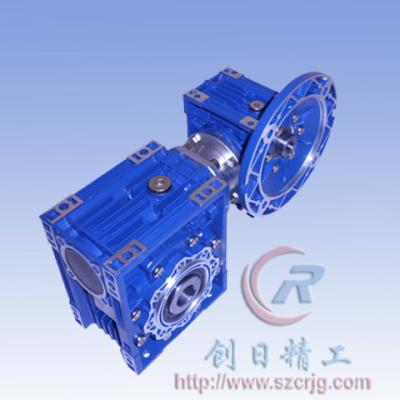 China Solid Shaft Worm Gear Reducer 5-10000 Speed Ratio 70rpm Output Speed for sale