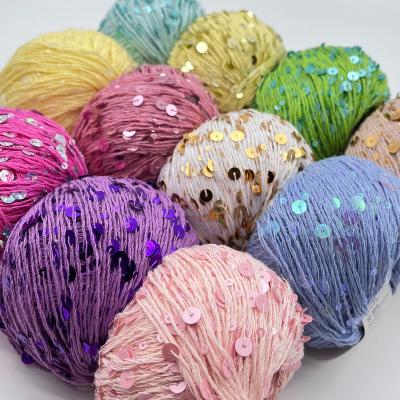 China 166 colores listos para enviar 55% algodón 45% Paillette 3 mm y 6 mm hilo de lentejuelas para ganchillo DIY en venta