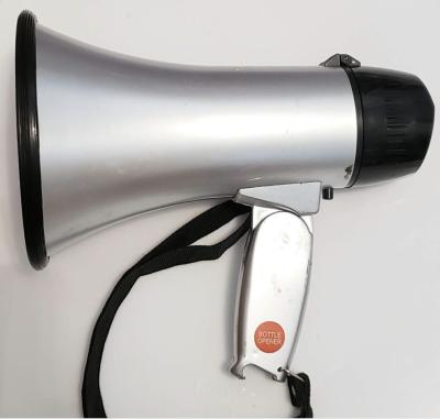 China Siren Battery Powered Megaphone With Battery Bullhorn 0.3 - 0.5KM for sale