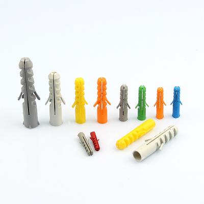 China Colourful Plug de plástico de la pared de nylon ligero 10MM X 50MM Tamaño en venta