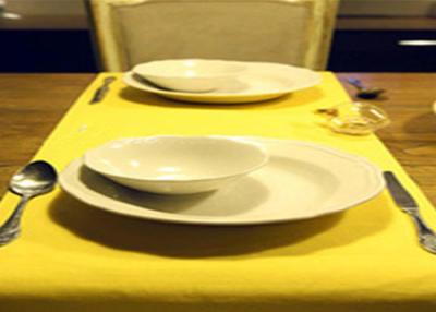 China Yellow pp spunbond nonwoven tablecloth for sale