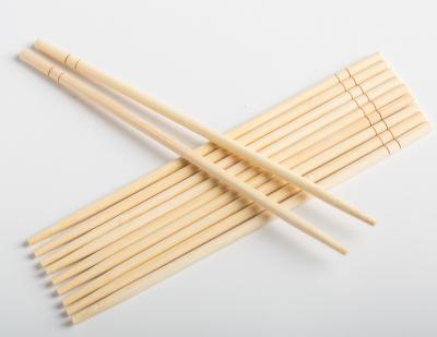 China Length 21cm 23cm 24cm Bamboo Chopsticks Disposable With Paper Packing for sale