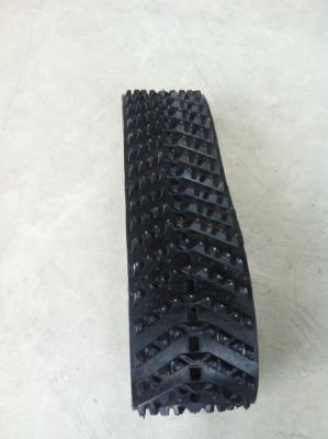 China 104.92kg Black Snowmobile Rubber Track 320*72*43mm For Rubber Track System for sale