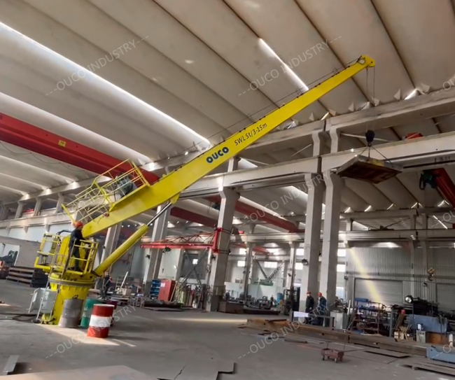 Ocean Stiff Boom Crane