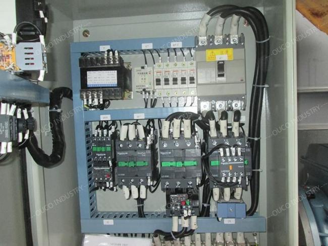 7t10m telescopic crane Electric control box