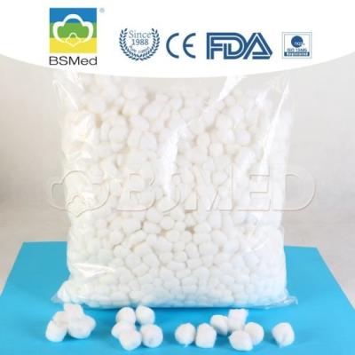 China Bolas de algodón inodoras de los primeros auxilios, bolas de algodón del grado médico Eco - amistoso en venta