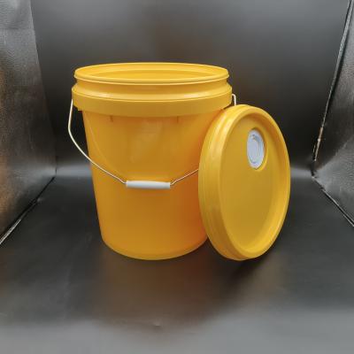 中国 18L産業用潤滑剤バケツ ノズル付き 黄色 積み立てられる 20L プラスチックバケツ 販売のため