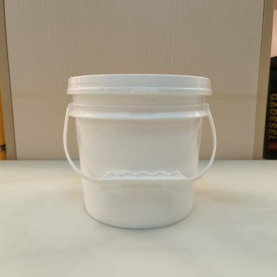 China Customizable Leakproof Plastic Toys Bucket White 5 Gal Bucket Heat Resistant for sale