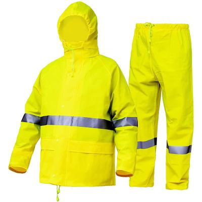 China Capa de lluvia a prueba de viento de la clase 3 del traje de la lluvia de los hombres de ciclo de la chaqueta reflexiva atlética de la lluvia en venta