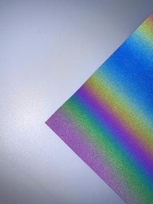 China fita refletora de transferência de calor do arco-íris usada para criar vários padrões para roupas à venda