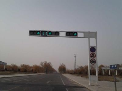China sinal afilado octogonal polo da estrada da espessura de 7M 6mm para a luz de tráfego rodoviário 15 anos de garantia à venda