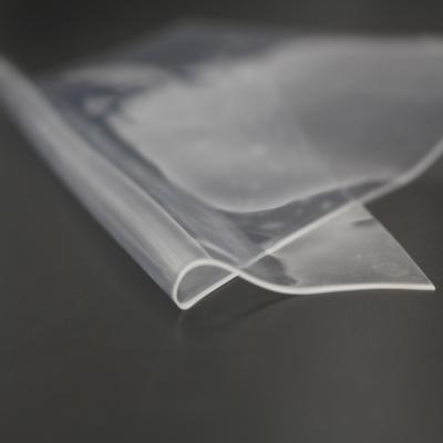Chine La feuille transparente claire de silicone a réutilisé la résistance à la traction des feuilles 7.5Mpa en caoutchouc à vendre