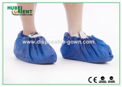 Chine La chaussure jetable chirurgicale en plastique réutilisable couvre inoffensif à peler pour l'environnement propre à vendre