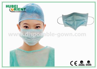 China Tres capas del uso disponible de la mascarilla quirúrgica aprobada EN14683 con gancho por no tejido en venta