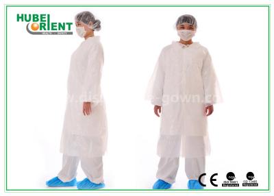 China Disposable Protective PE Visitor Coat Set / One Time Use PE Visitor Kit for sale