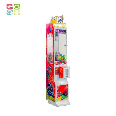 China Custom Candy Mini Claw Vending Machine 13 Inches With Top Locker for sale
