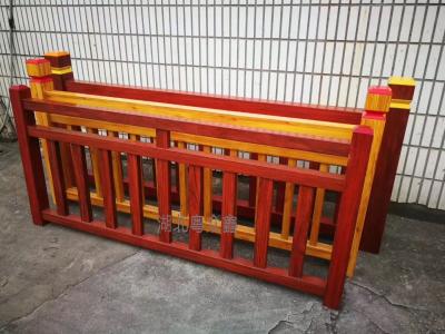 China Customized Fiberglass Wood Grain Handrail Or Fence For Garden And Landscape for sale