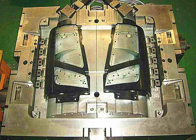 Headlamp Panel Plastic Auto Parts Mould Spare Parts Multi Cavity For Right And Left 1