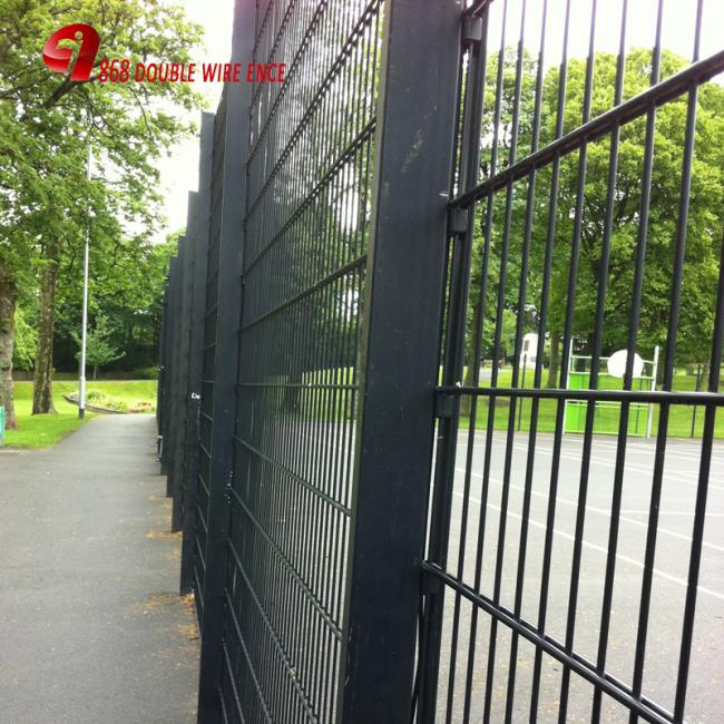 Metal 868 656 Double Welded Wire Mesh Fencing Panels Green Color For Garden