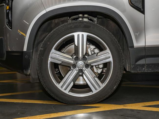 Rox 01 6seats Version SUV Fast Delivery