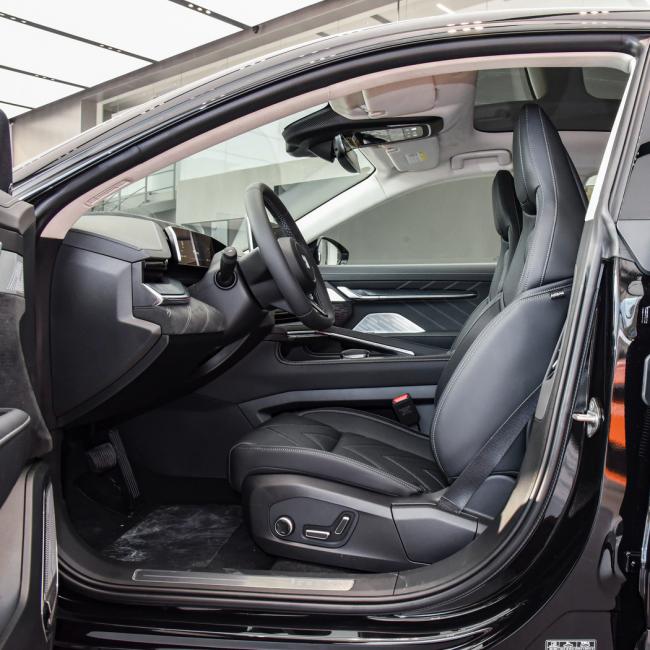 2023 Zeekr 001 Car 100kwh Electric Car EV 4WD SUV Black Sport with Adding Configuration