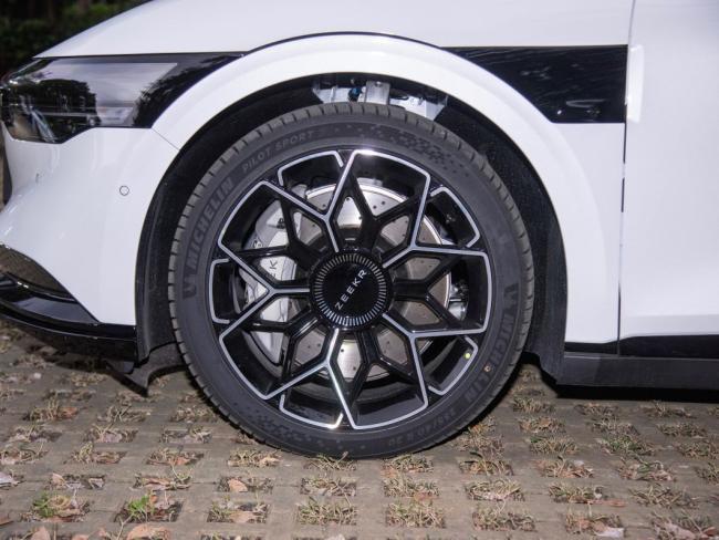 2024 Zeekr 007 4WD 100kwh/75kwh Smart Driver Edition EV Electric New Car Auto From China for Sale