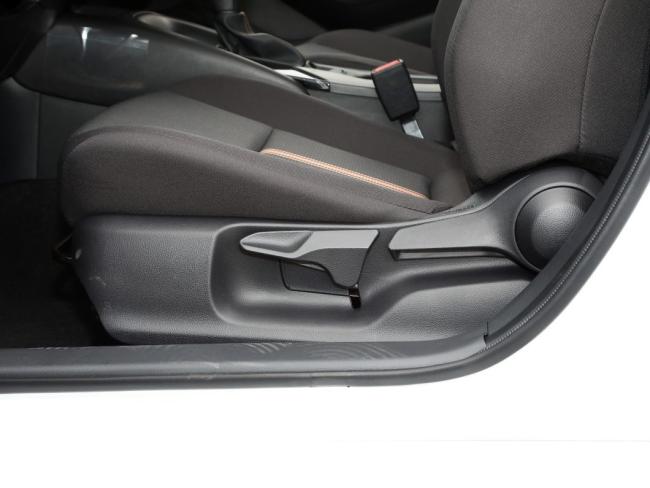 Toyota Levin Smart Electric Car Hybrid 1.8L Luxury Edition EV Two Engines