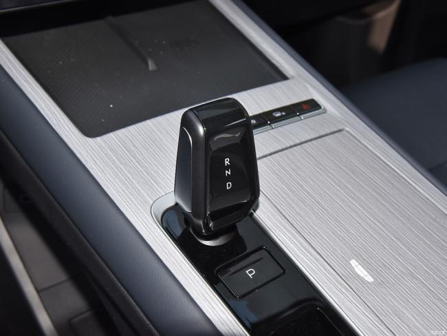2024 Geely Boyue L 1.5t DCT Flagship Version Atlas L Gasoline Vehicle Compact Middle-Size SUV New Car