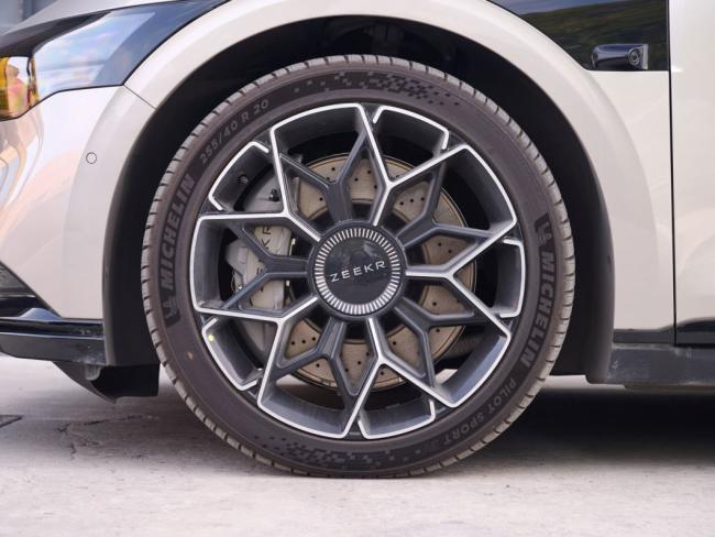 Zeekr 007 Four-Wheel Drive Version 75kwh EV Electric Car Fast Delivery