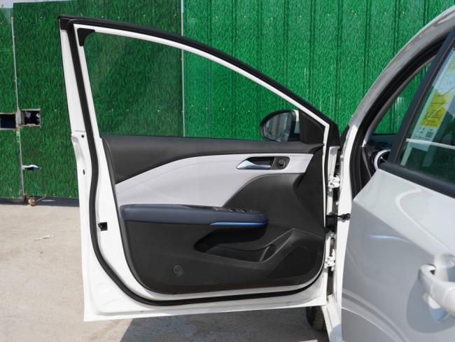 2024 Cruze 1.5L Premium Car Global Supply Chain Satisfaction Guarantee Customize