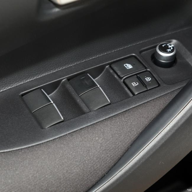 Toyota Levin 1.8L Luxury Edition Hybrid New Energy Car Dual Engine