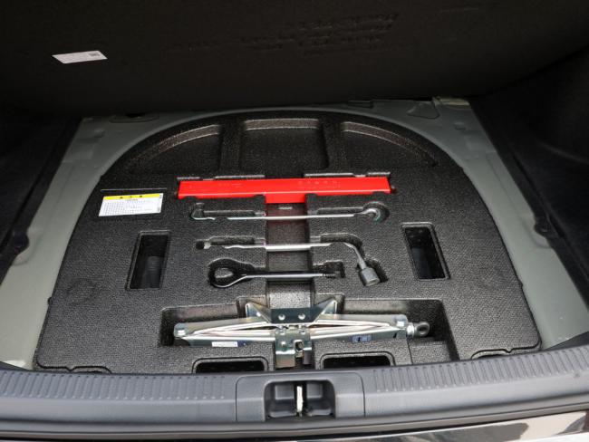 New Car Price Gasoline Car Toyota Camry (2023) 2.5g