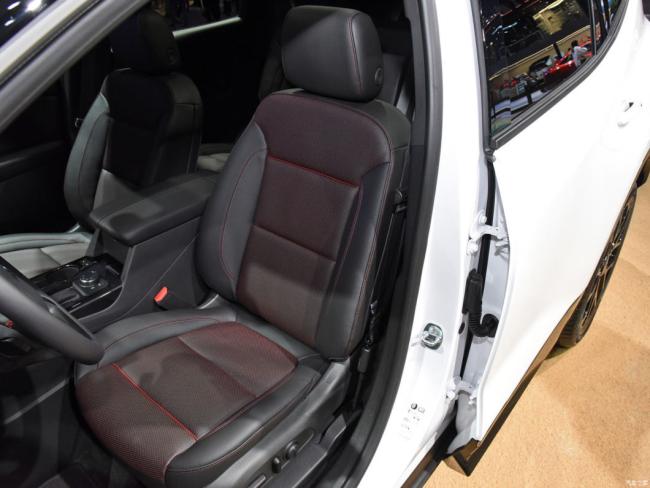 New Car Price Gasoline Car Chevrolet Blazer Mh 650t RS Twin-Clutch 4WD White Night Version
