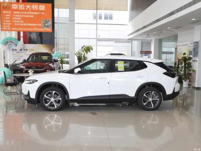 New Car Electric Car Electric Vehicle EV Chevrolet Menlo Ls Plus 518km