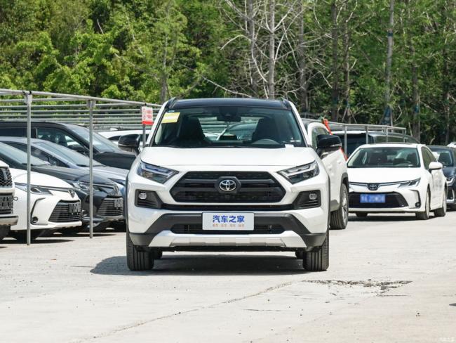 New Car Price Gasoline Car SUV Toyota RAV4 2023 2.0L CVT 4WD Adventure Plus