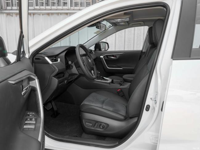 New Car Price Gasoline Car SUV Toyota RAV4 2023 2.0L CVT 4WD Adventure Plus