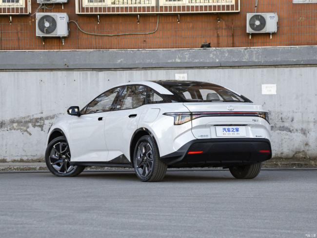 New Car Electric Car Electric Vehicle EV Sedan Toyota Bz3 2023 616km Long-Rang Premium