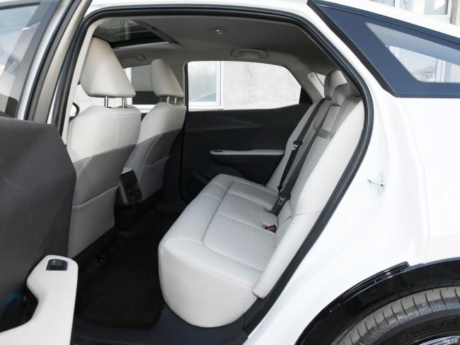New Car Electric Car Electric Vehicle EV Sedan Toyota Bz3 2023 616km Long-Rang Premium