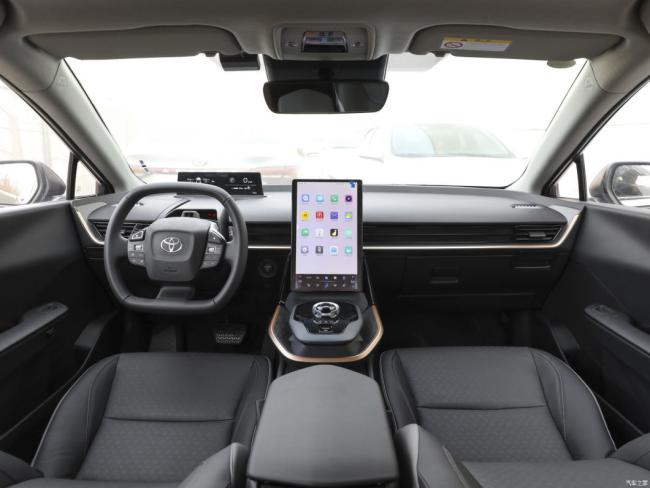 New Car Electric Car Electric Vehicle EV Sedan Toyota Bz3 2023 616km Long-Rang Premium