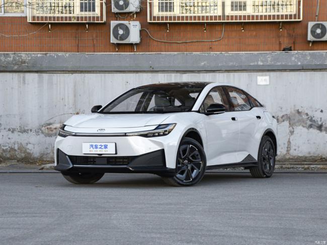 New Car Electric Car Electric Vehicle EV Sedan Toyota Bz3 2023 616km Long-Rang Premium