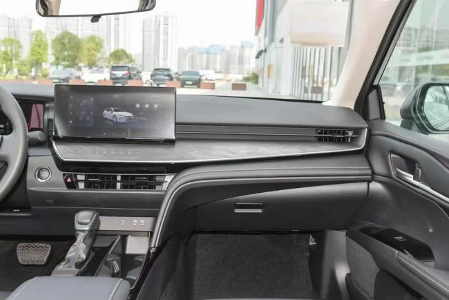 Toyota Camry 2024 2.0e Elite Edition