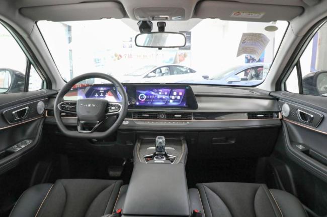 Chery SUV Omoda 2022 1.6tgdi DCT Multi-Dimensional Edition