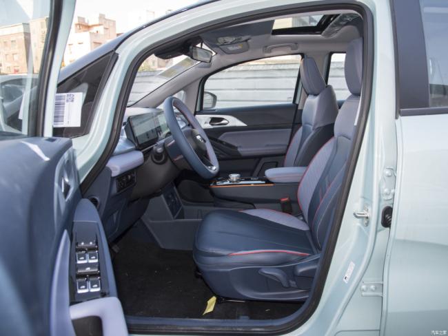 New Car Price Electric Car Electric Vehicle EV SUV Geely Geometry E 320km Happy Tiger 5-Seater