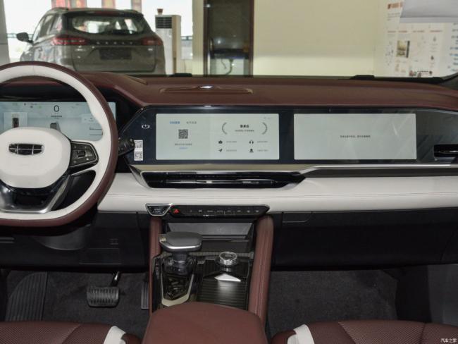 2023 Geely Xingyuel 2.0td High Power Automatic Fwd Flagship SUV Edition New Cars for Sale