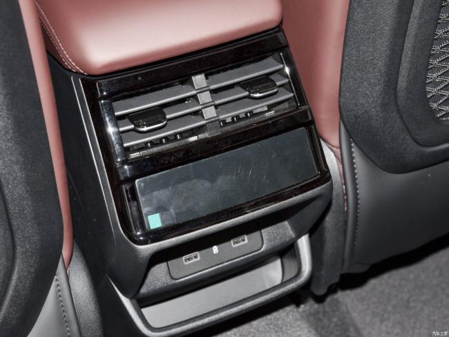 2023 Geely Xingyuel 2.0td High Power Automatic Fwd Flagship SUV Edition New Cars for Sale