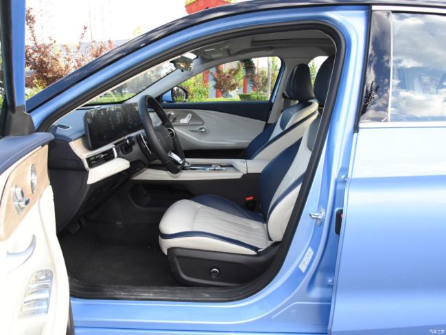 Chery New Gasoline Car Arrizo8 1.6t DCT with Good Price